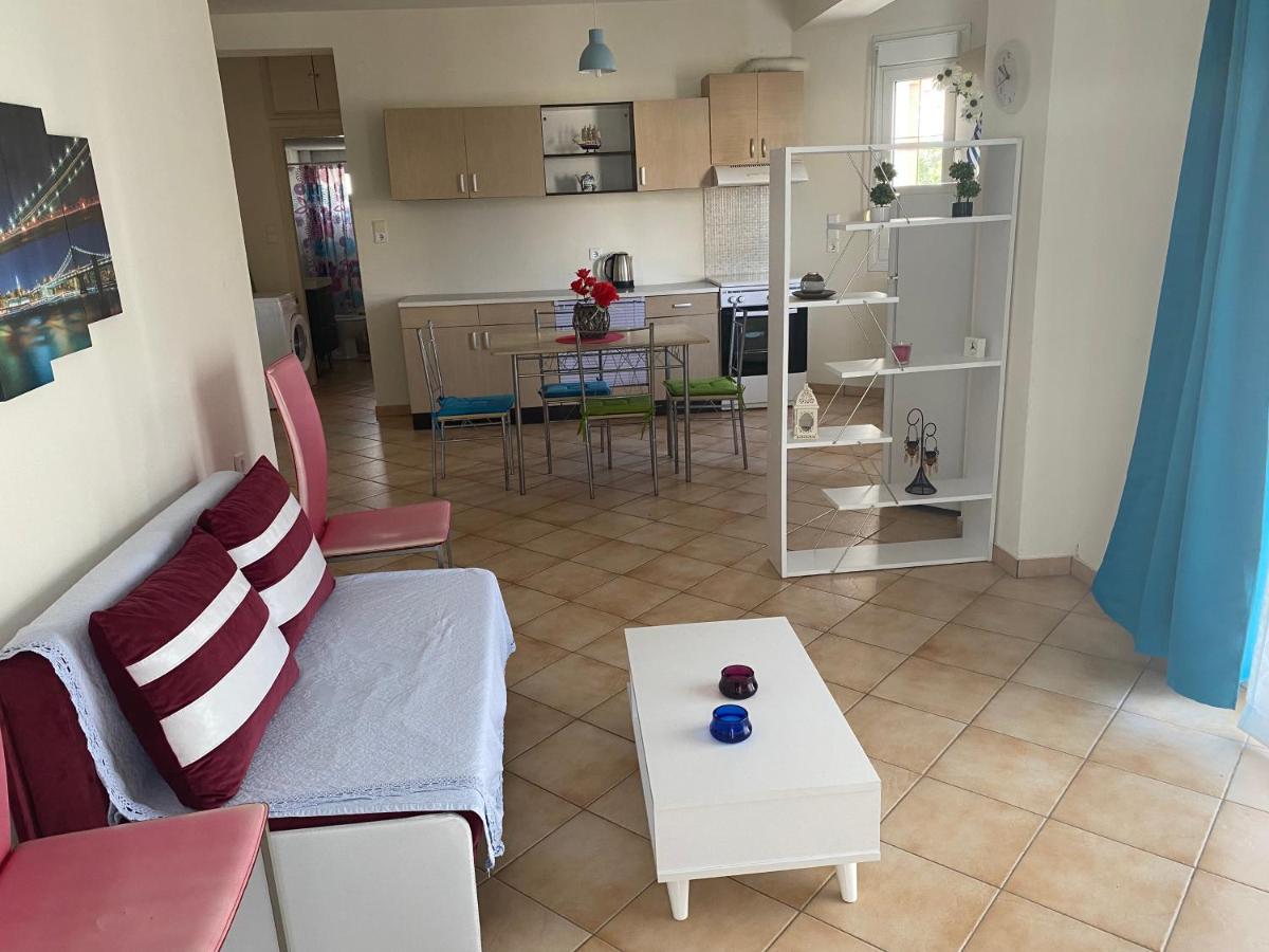 Kelesi Apartments Nea Kallikrateia Екстер'єр фото