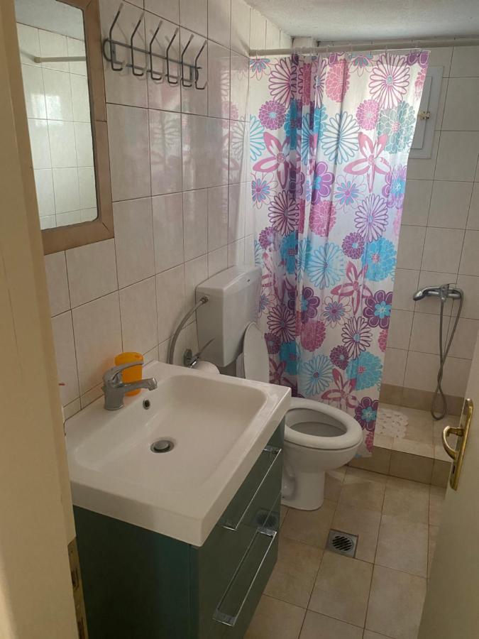 Kelesi Apartments Nea Kallikrateia Екстер'єр фото