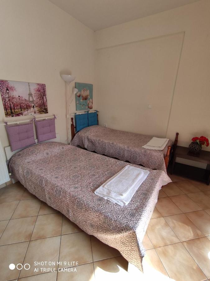 Kelesi Apartments Nea Kallikrateia Екстер'єр фото