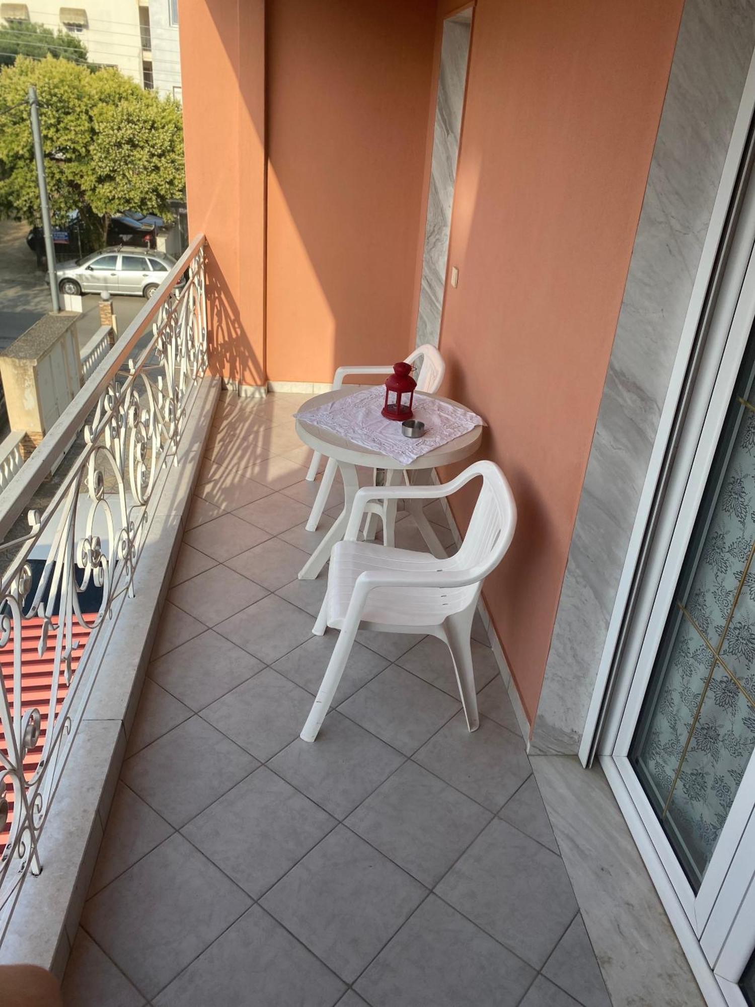 Kelesi Apartments Nea Kallikrateia Екстер'єр фото